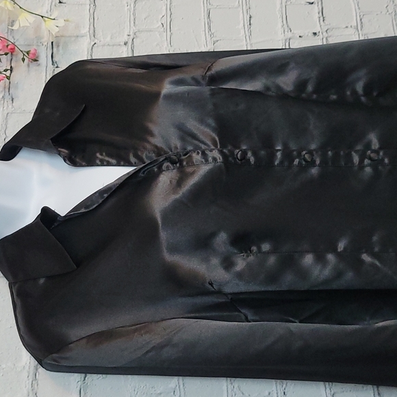 George Stretch Black button up blouse Gemstone buttons on cuffs - Picture 1 of 7